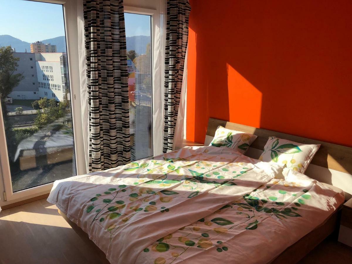 Kmheim, Cozy 103M2 Apartment, With 3 Bedroom And Covered Free Parking Place, Close To City Center Graz Eksteriør billede