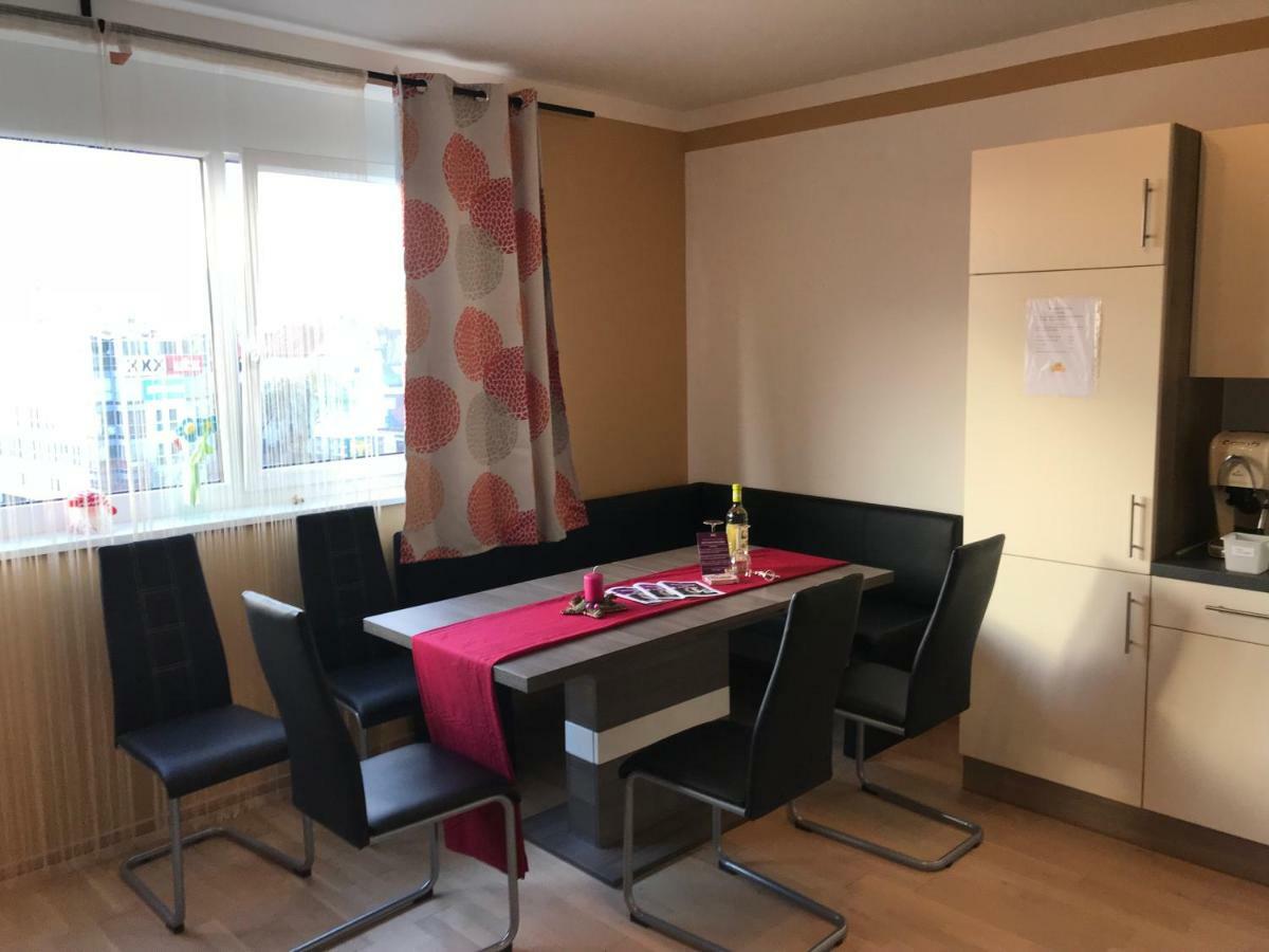 Kmheim, Cozy 103M2 Apartment, With 3 Bedroom And Covered Free Parking Place, Close To City Center Graz Eksteriør billede