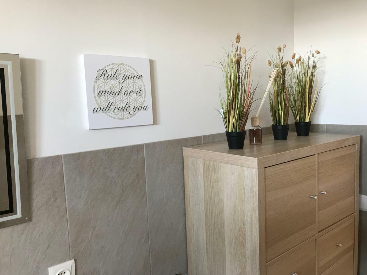 Kmheim, Cozy 103M2 Apartment, With 3 Bedroom And Covered Free Parking Place, Close To City Center Graz Eksteriør billede