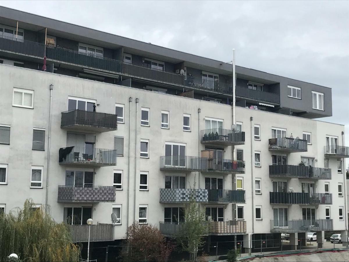 Kmheim, Cozy 103M2 Apartment, With 3 Bedroom And Covered Free Parking Place, Close To City Center Graz Eksteriør billede
